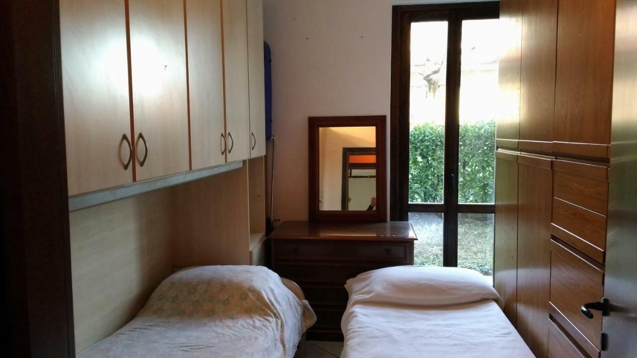 Villetta Rossini Appartamento Da Condividere Con Me Luciano Servizio Ospiti Taxi Driver Navetta No Wifi 2 Camera Da Letto Per 5 Persone Valbrembo Luaran gambar